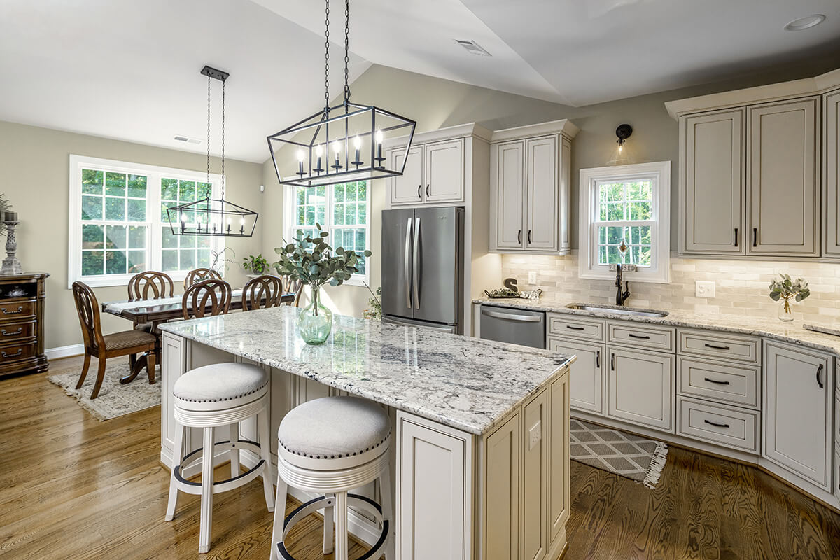 Edgewood Townhomes custom luxury kitchen